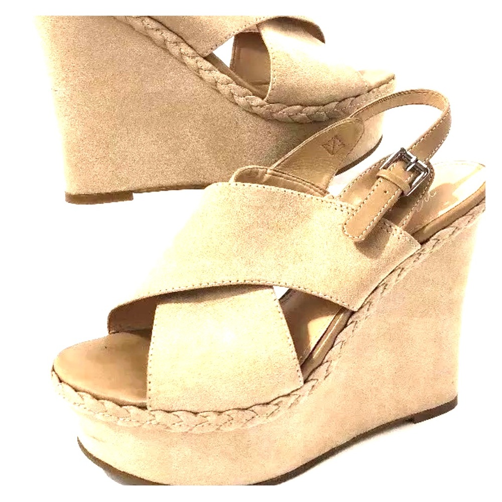 Marc Fisher faux suede wedges 5.5